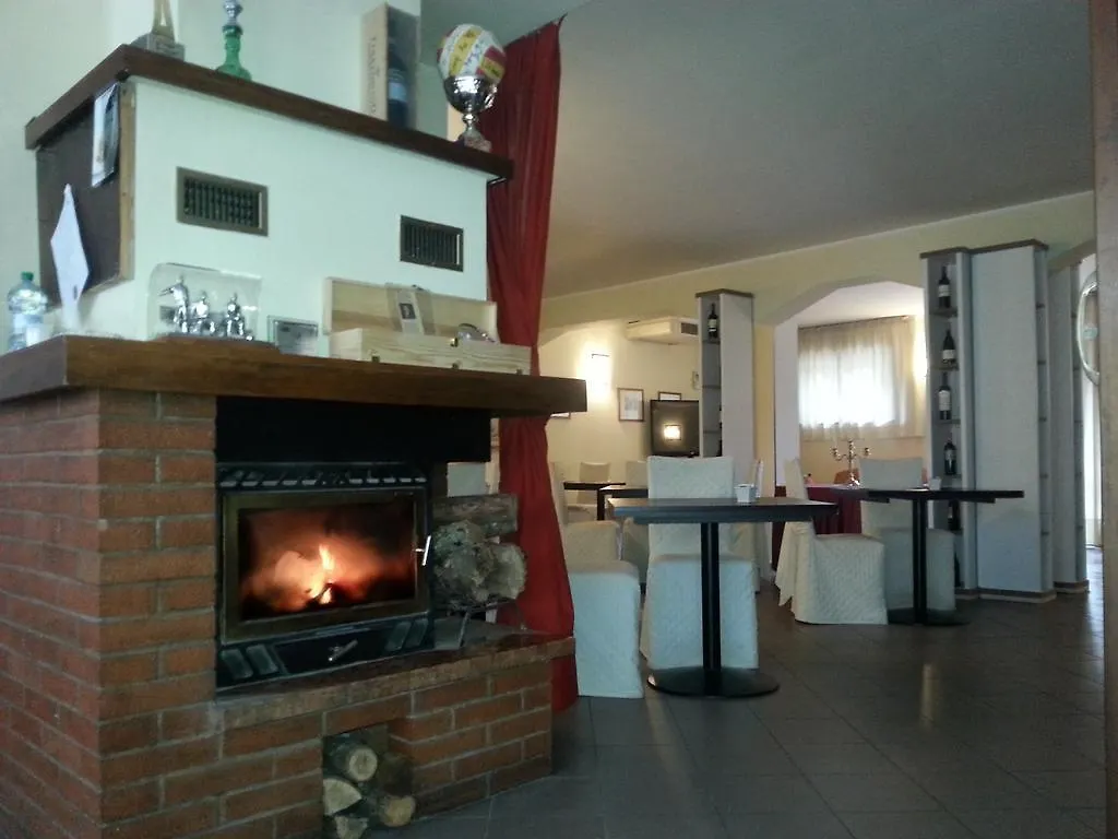 Borgo Hotel La Collina Perugia 3*,  Italia