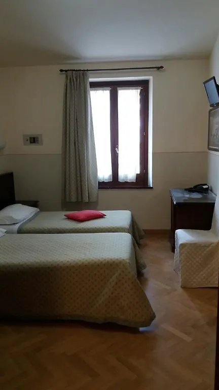 Borgo Hotel La Collina Perugia 3*,  Italia